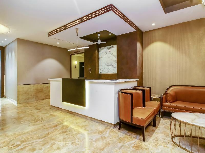Hôtel Capital O 28086 Sindhura Grand à Haïdarabad Extérieur photo